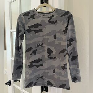 Thermajohn brand thermajane camo insulated top